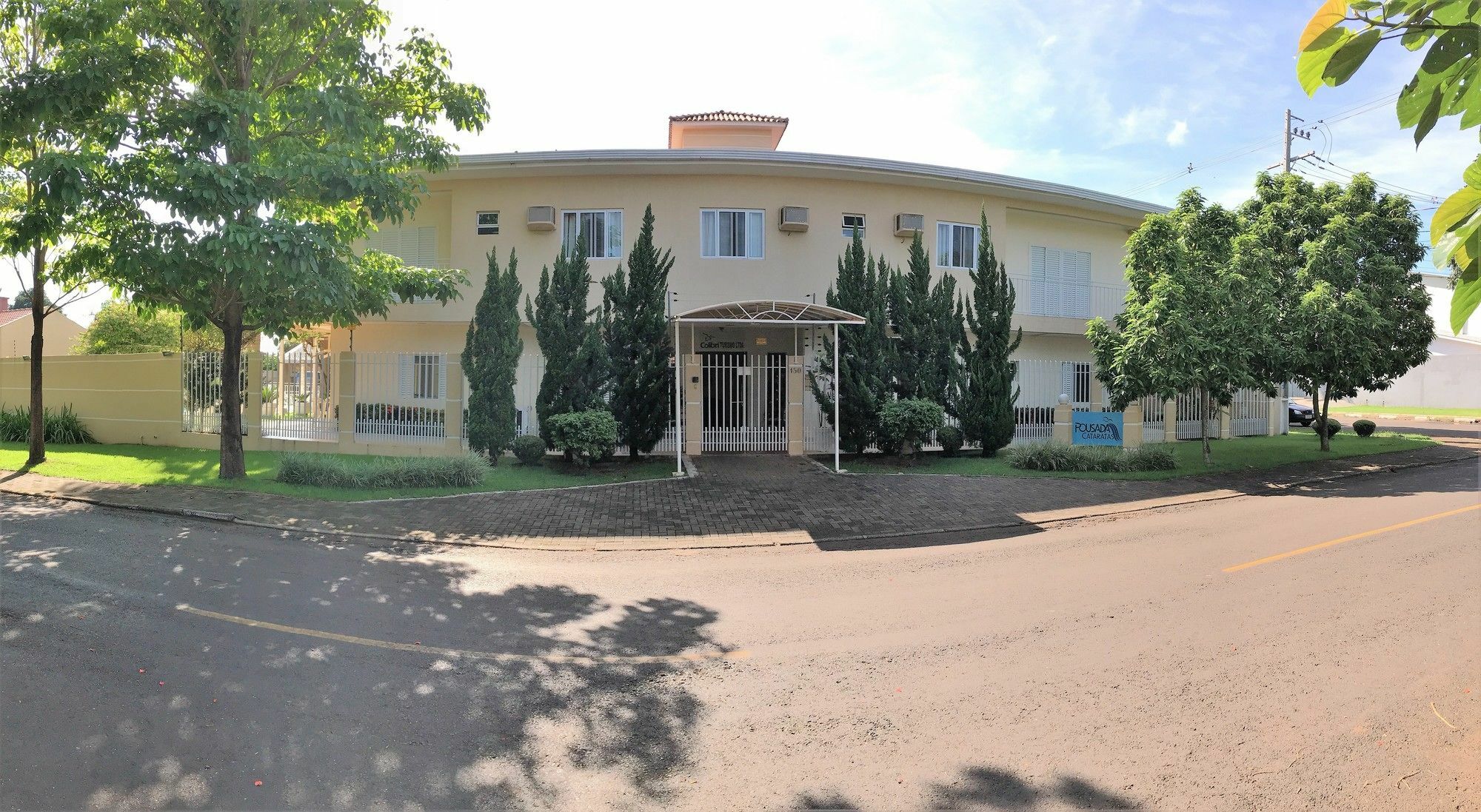 פוז דו איגואסו Pousada Cataratas מראה חיצוני תמונה